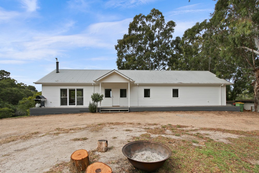 The White Cottage